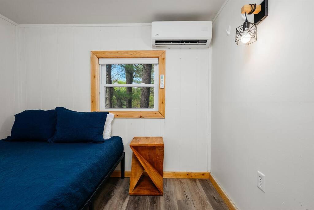Cozy Cottage On Arbutus Lake Traverse Stadt Exterior foto